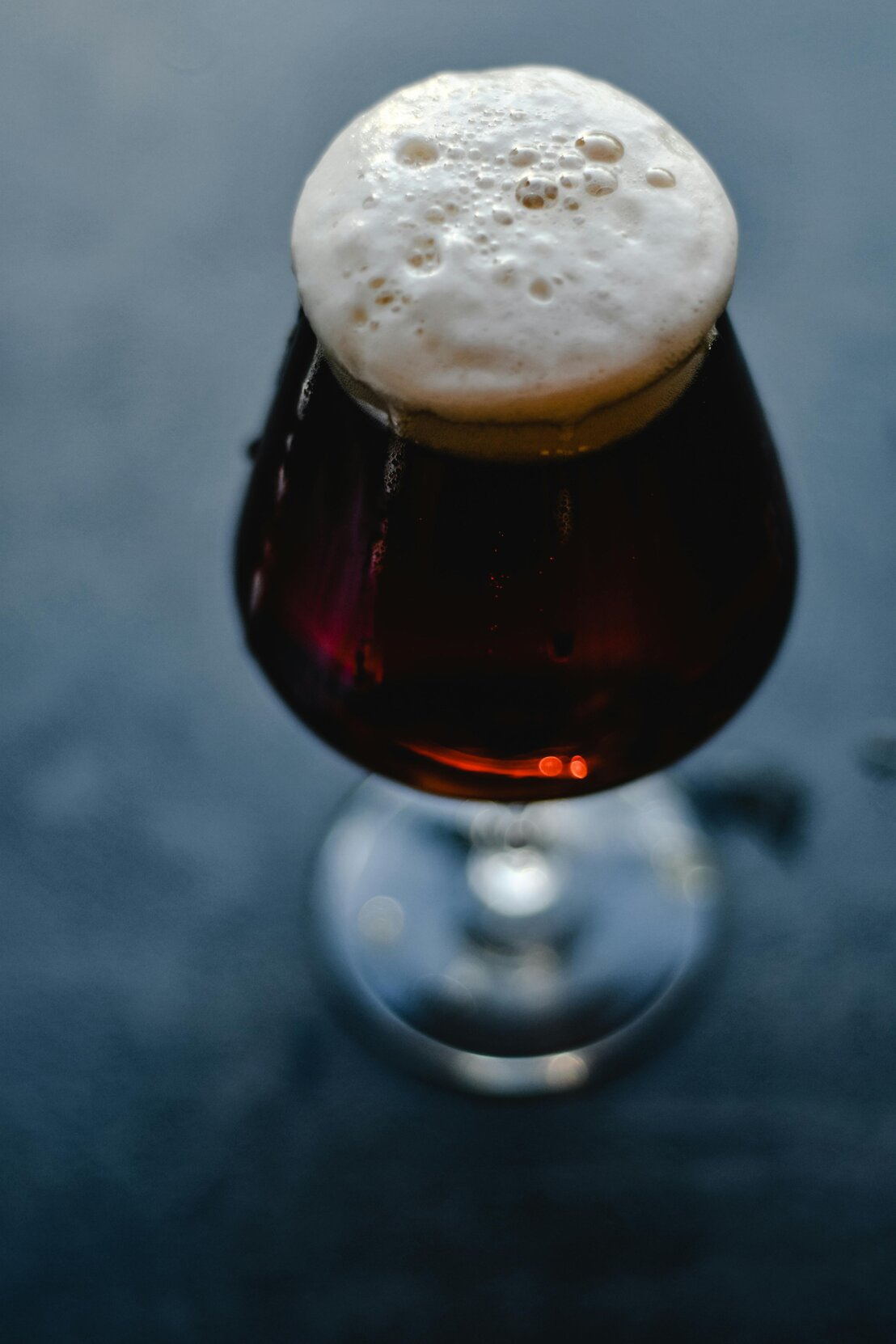 Calice di birra belga d’abbazia