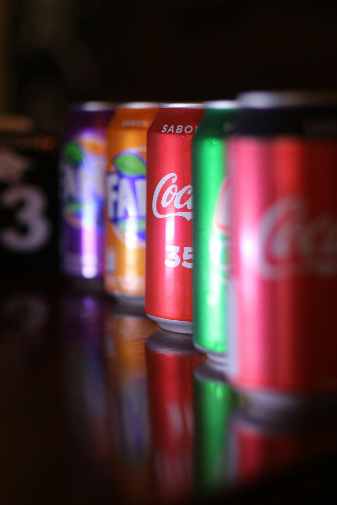 Selezione di lattine di bibite da 330 ml